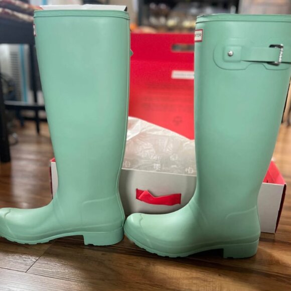 Hunter Original Tour Tall Rainboots *Brand New, Never Worn* - Picture 4 of 7